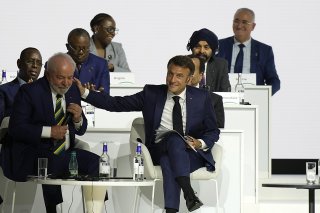 Emmanuel Macron a appelé à "commencer le travail dès maintenant" pour rendre le système financier mondial aussi "plus adapté au monde d'aujourd'hui".